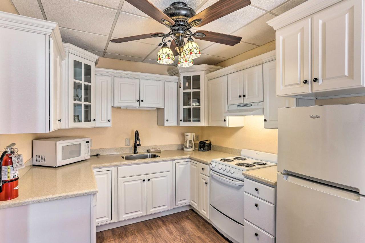 Custer Apt In Heart Of Town Shop, Dine, Hike Exterior photo