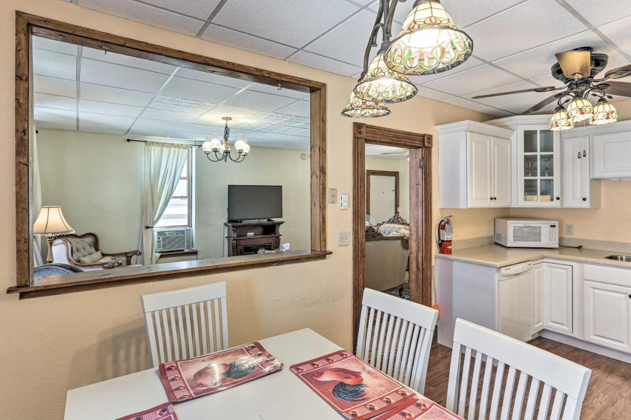 Custer Apt In Heart Of Town Shop, Dine, Hike Exterior photo